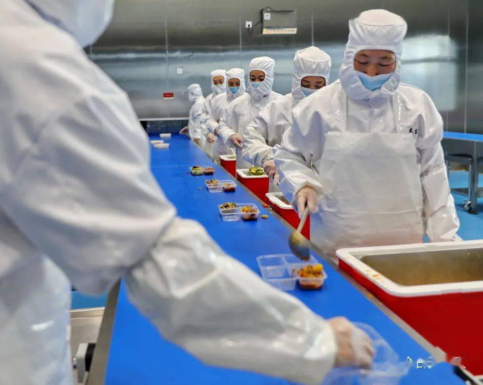 <strong>配餐線(xiàn) 廚房配餐輸送機(jī)的性能</strong>